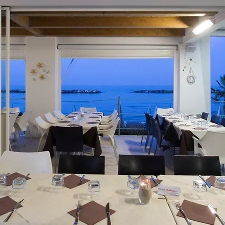 I Delfini Cupra Marittima