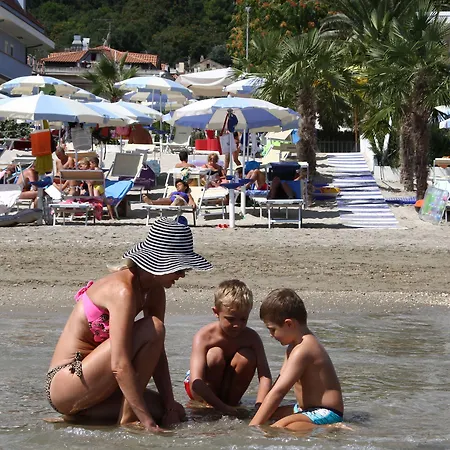 I Delfini Lejlighedshotel Cupra Marittima