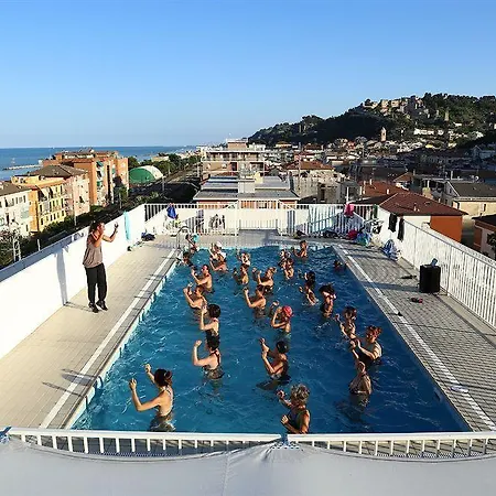 I Delfini 4* Cupra Marittima