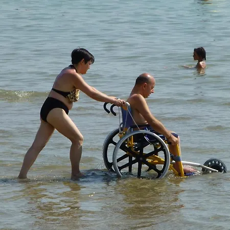 I Delfini Aparthotel