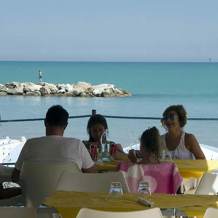 I Delfini Aparthotel Cupra Marittima