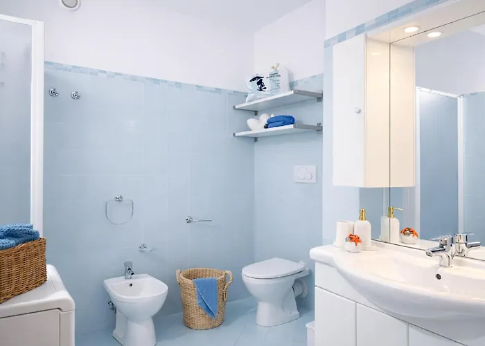 I Delfini クプラ・マリッティマ